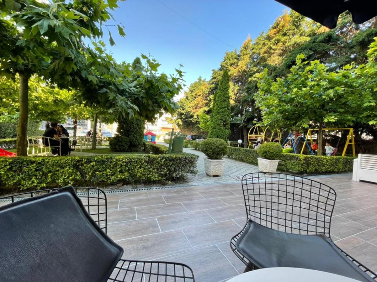 Hotel Ambasador Garden Лежа Экстерьер фото