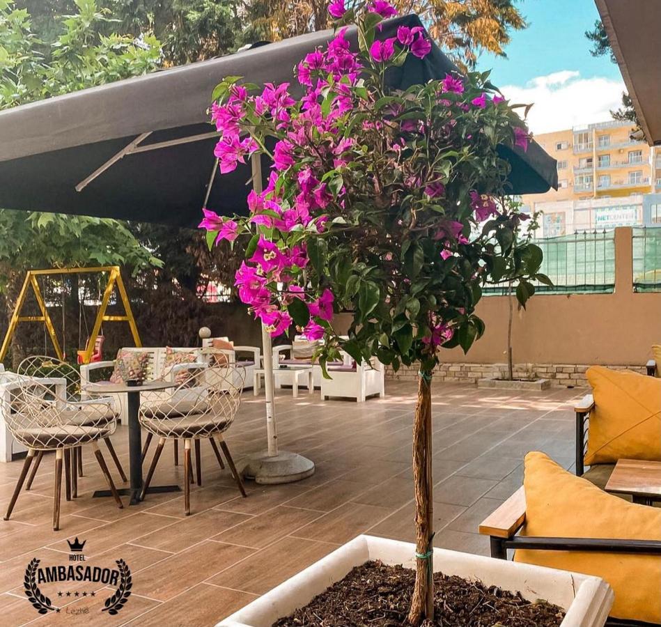 Hotel Ambasador Garden Лежа Экстерьер фото